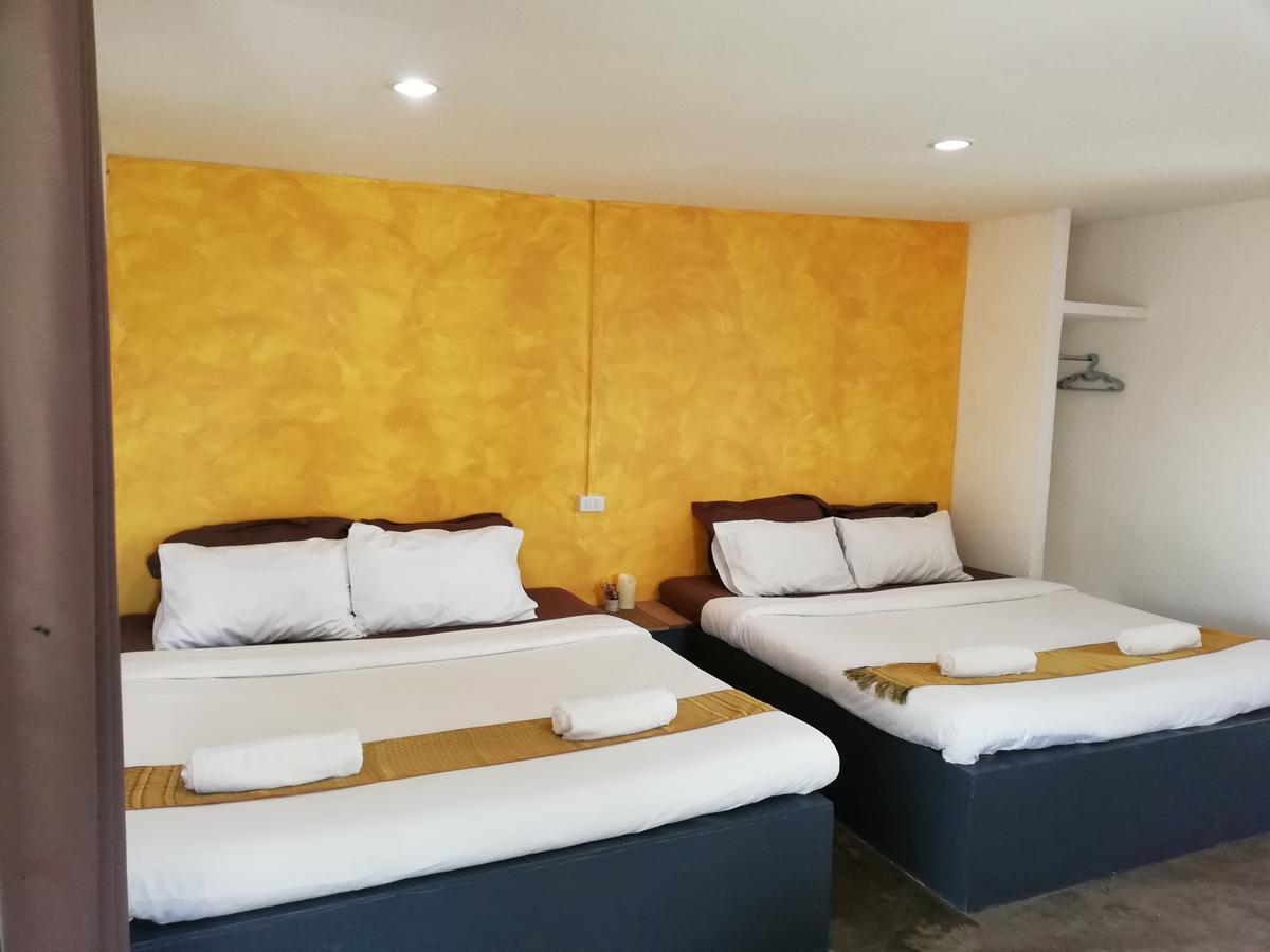 Wanlapa Farmstay Ban Khok Krathiam Exterior photo