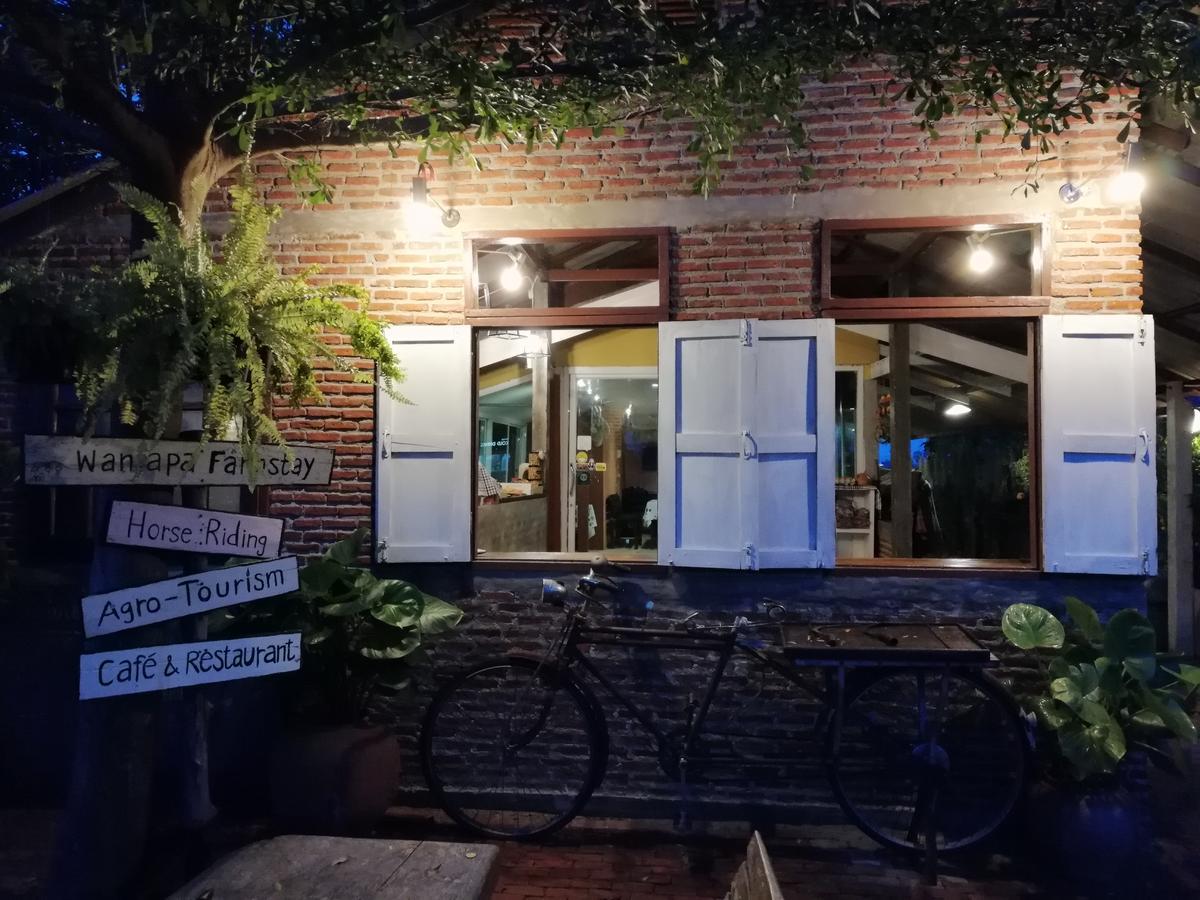 Wanlapa Farmstay Ban Khok Krathiam Exterior photo