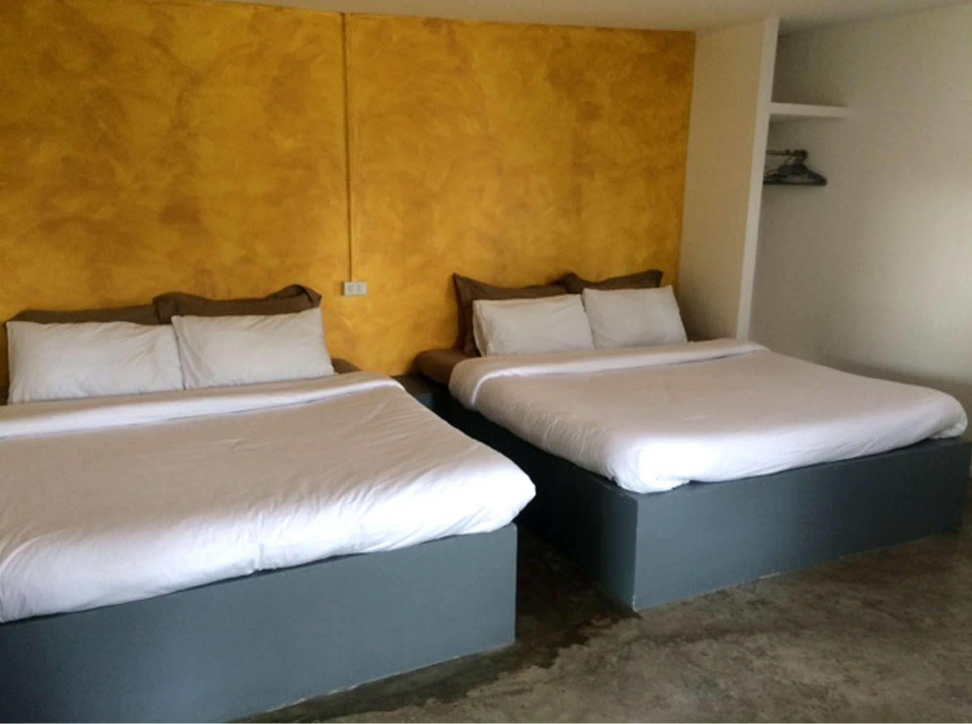 Wanlapa Farmstay Ban Khok Krathiam Exterior photo