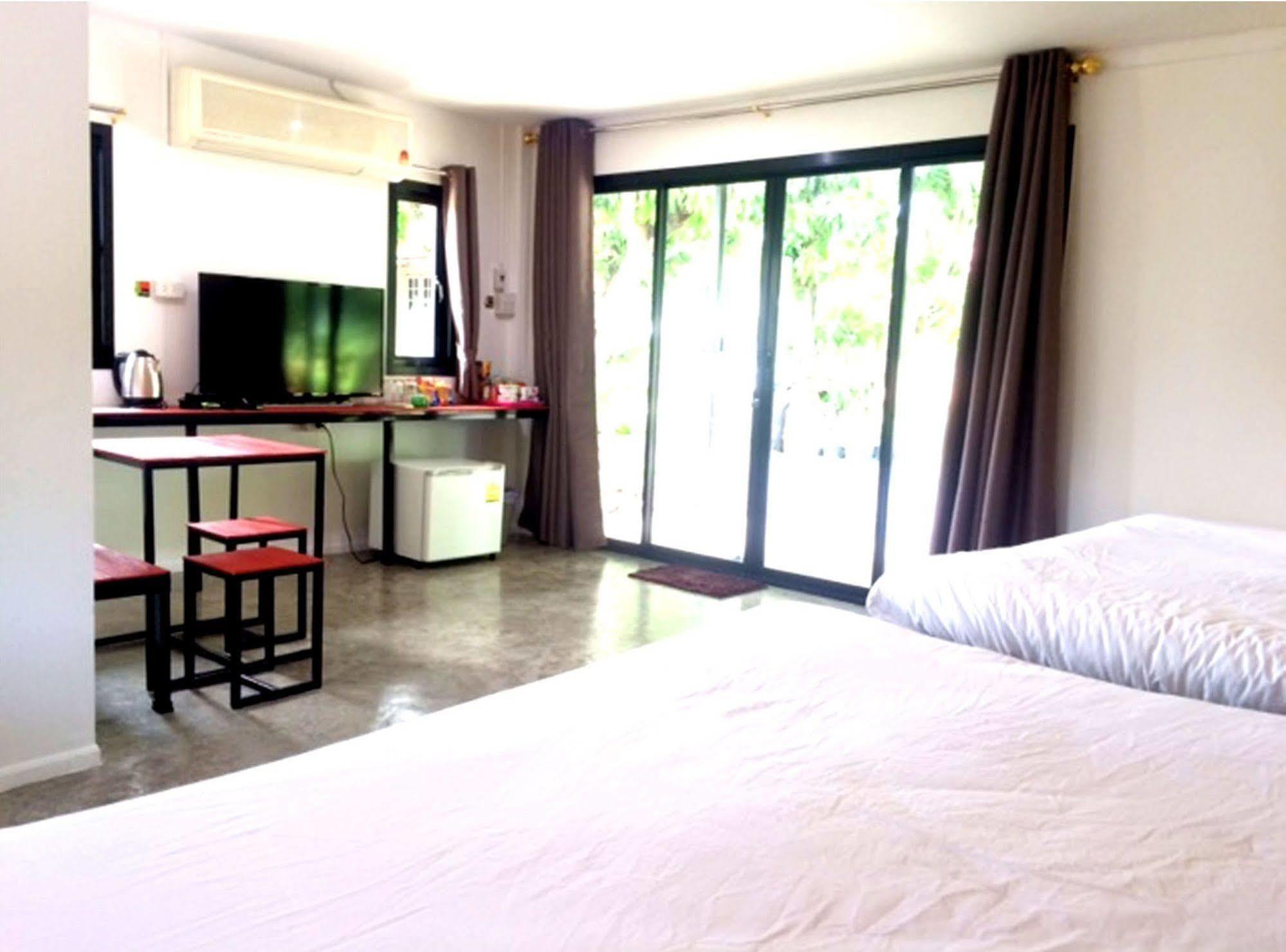 Wanlapa Farmstay Ban Khok Krathiam Exterior photo