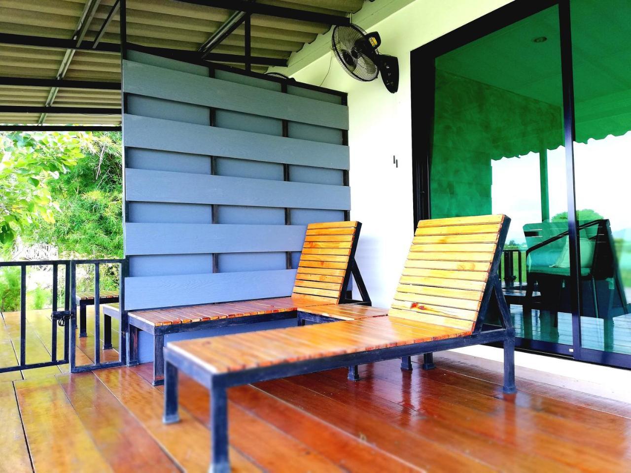 Wanlapa Farmstay Ban Khok Krathiam Exterior photo